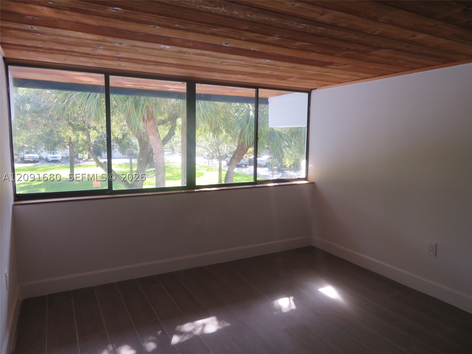 6401 Turkey Run Ter, Miami Lakes FL 33014