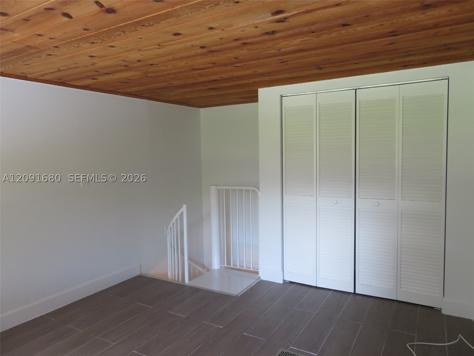 6401 Turkey Run Ter, Miami Lakes FL 33014