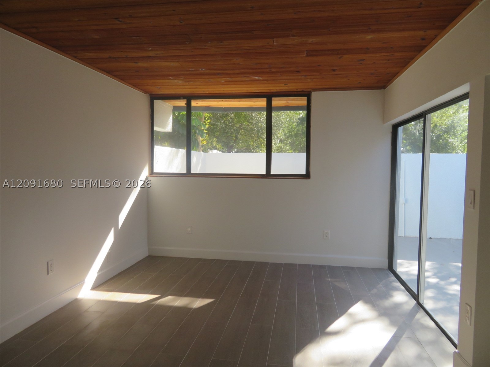 6401 Turkey Run Ter, Miami Lakes FL 33014