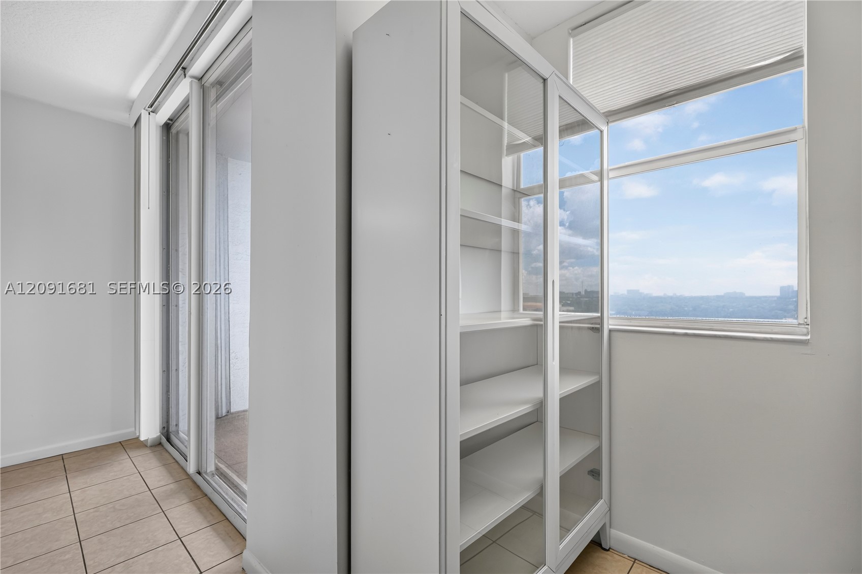 1 Glen Royal Pkwy #903, Miami FL 33125