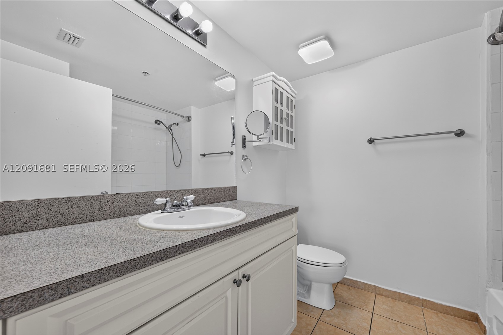 1 Glen Royal Pkwy #903, Miami FL 33125