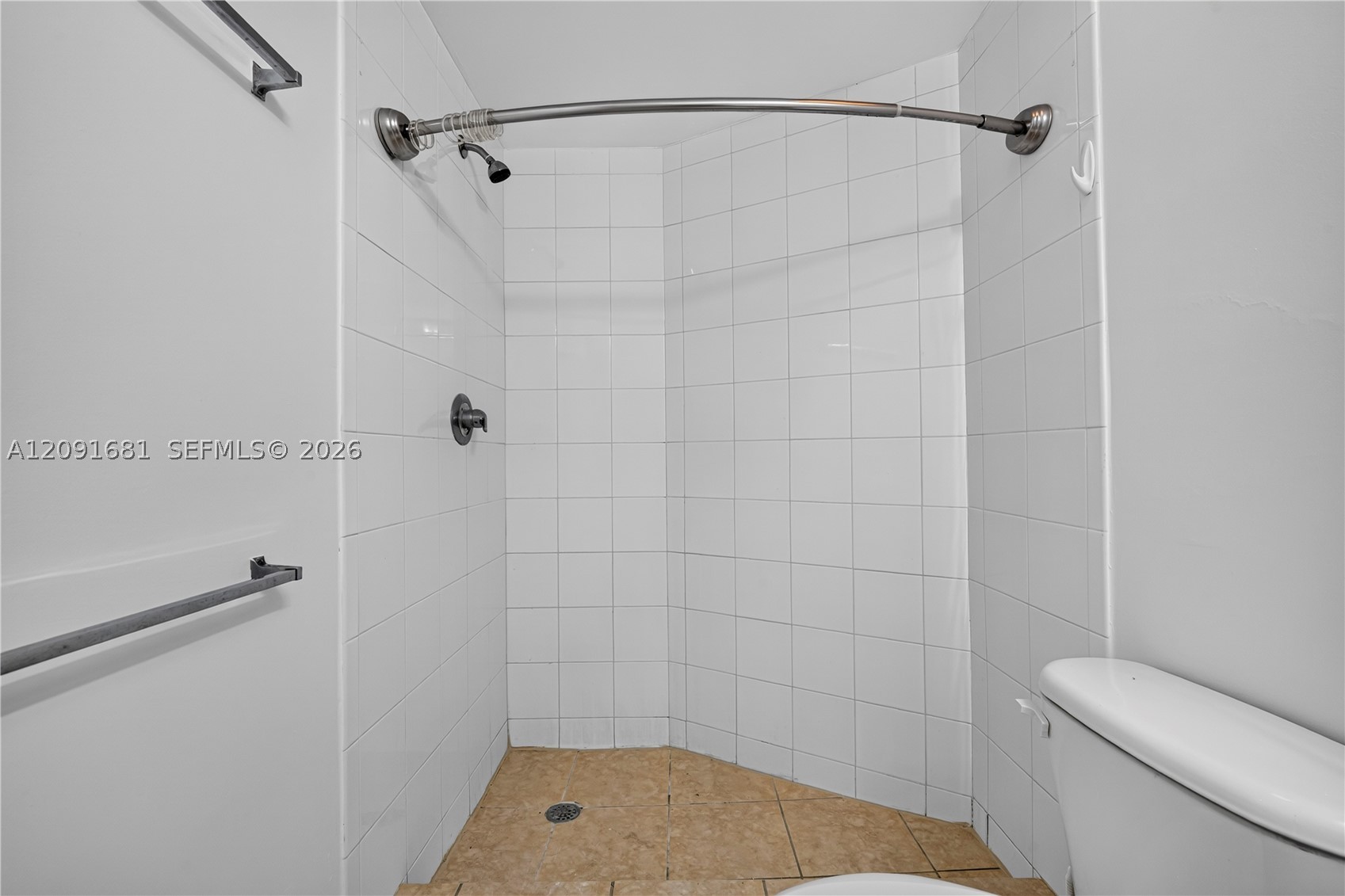 1 Glen Royal Pkwy #903, Miami FL 33125