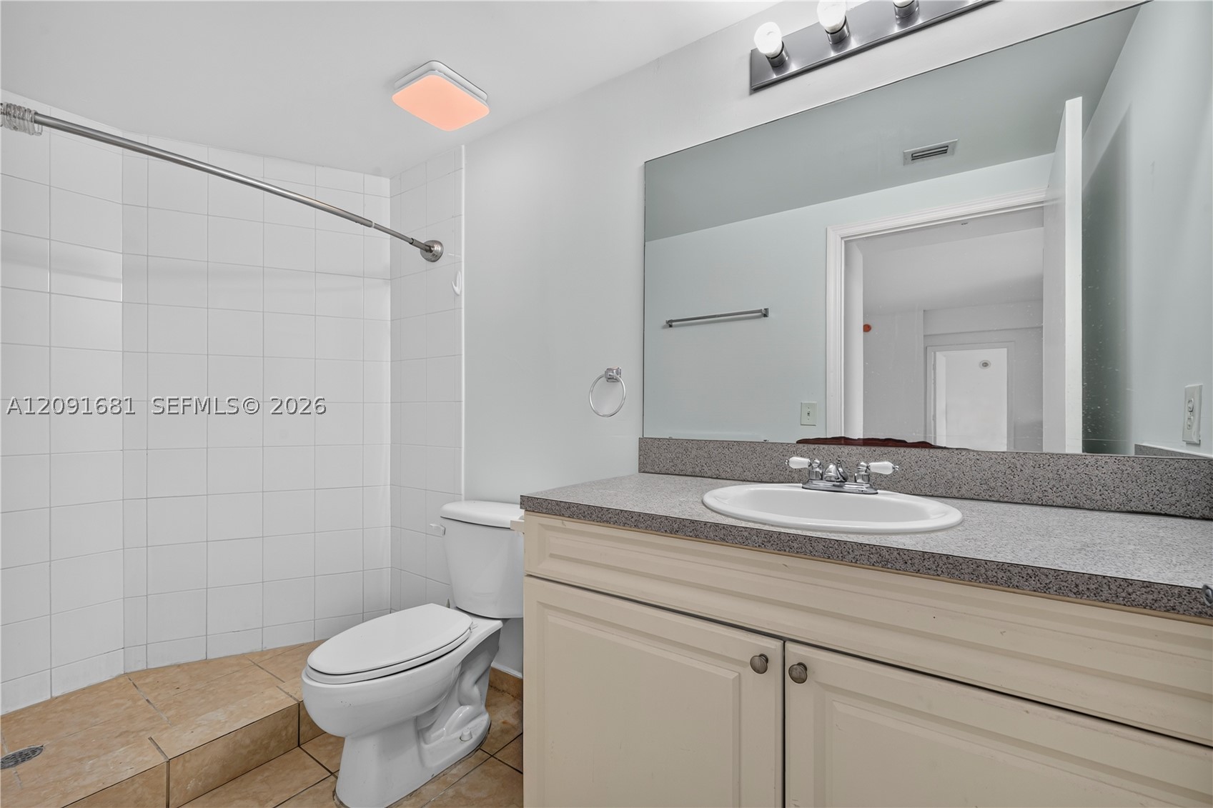 1 Glen Royal Pkwy #903, Miami FL 33125