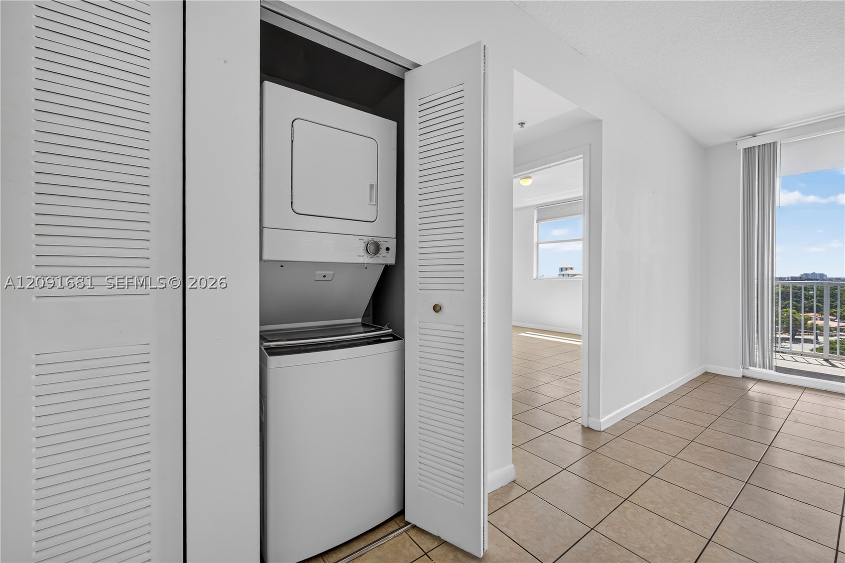 1 Glen Royal Pkwy #903, Miami FL 33125