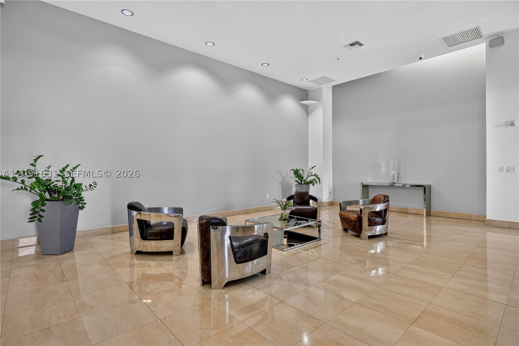 1 Glen Royal Pkwy #903, Miami FL 33125