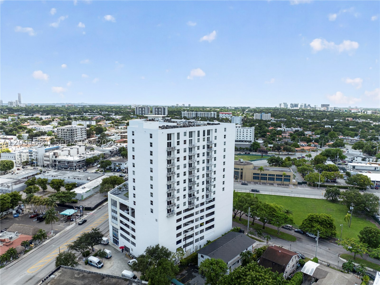 1 Glen Royal Pkwy #903, Miami FL 33125