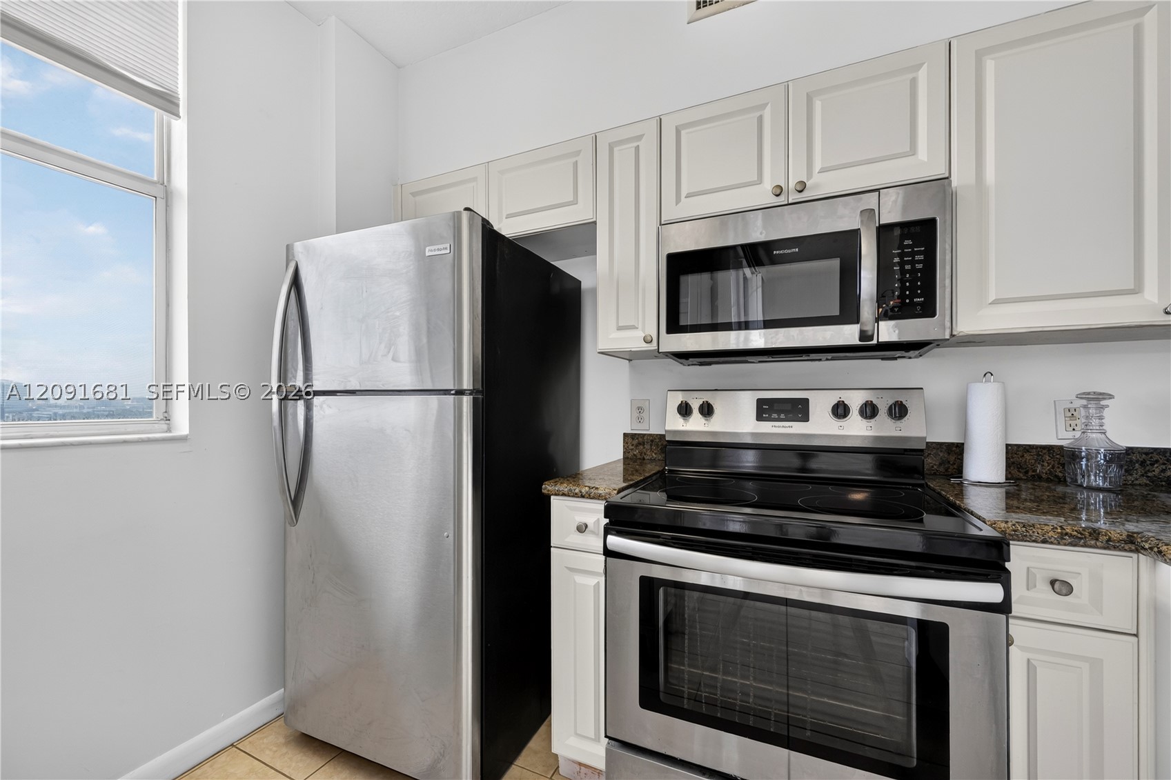 1 Glen Royal Pkwy #903, Miami FL 33125