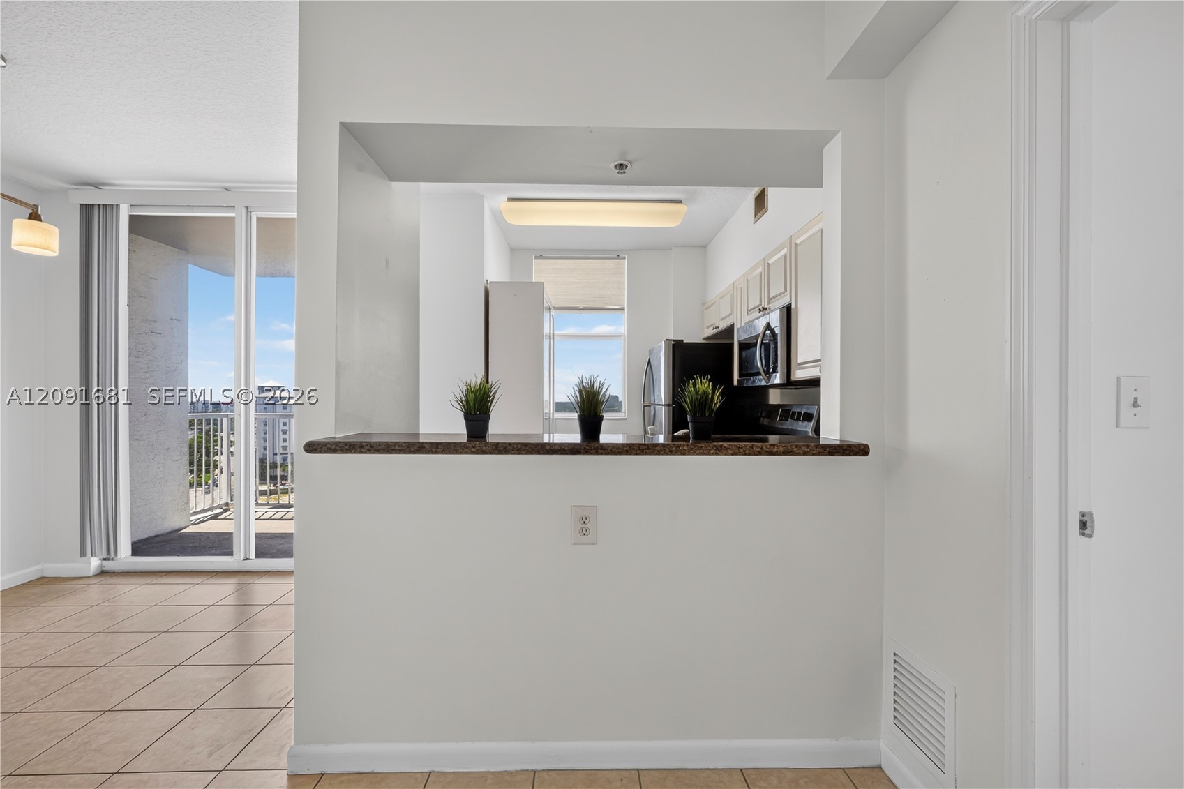 1 Glen Royal Pkwy #903, Miami FL 33125
