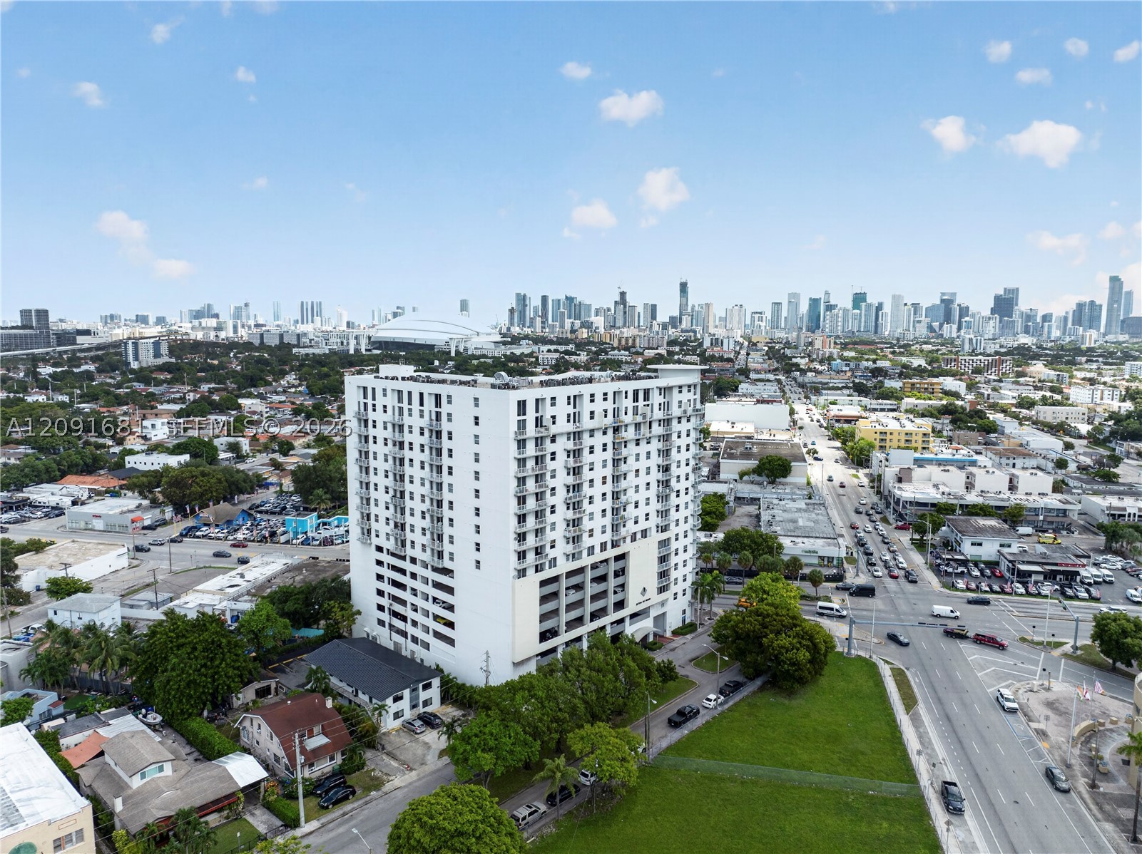 1 Glen Royal Pkwy #903, Miami FL 33125