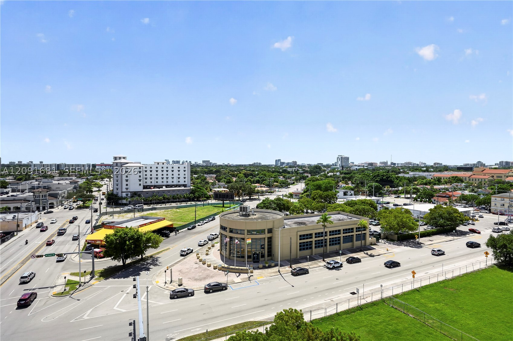 1 Glen Royal Pkwy #903, Miami FL 33125