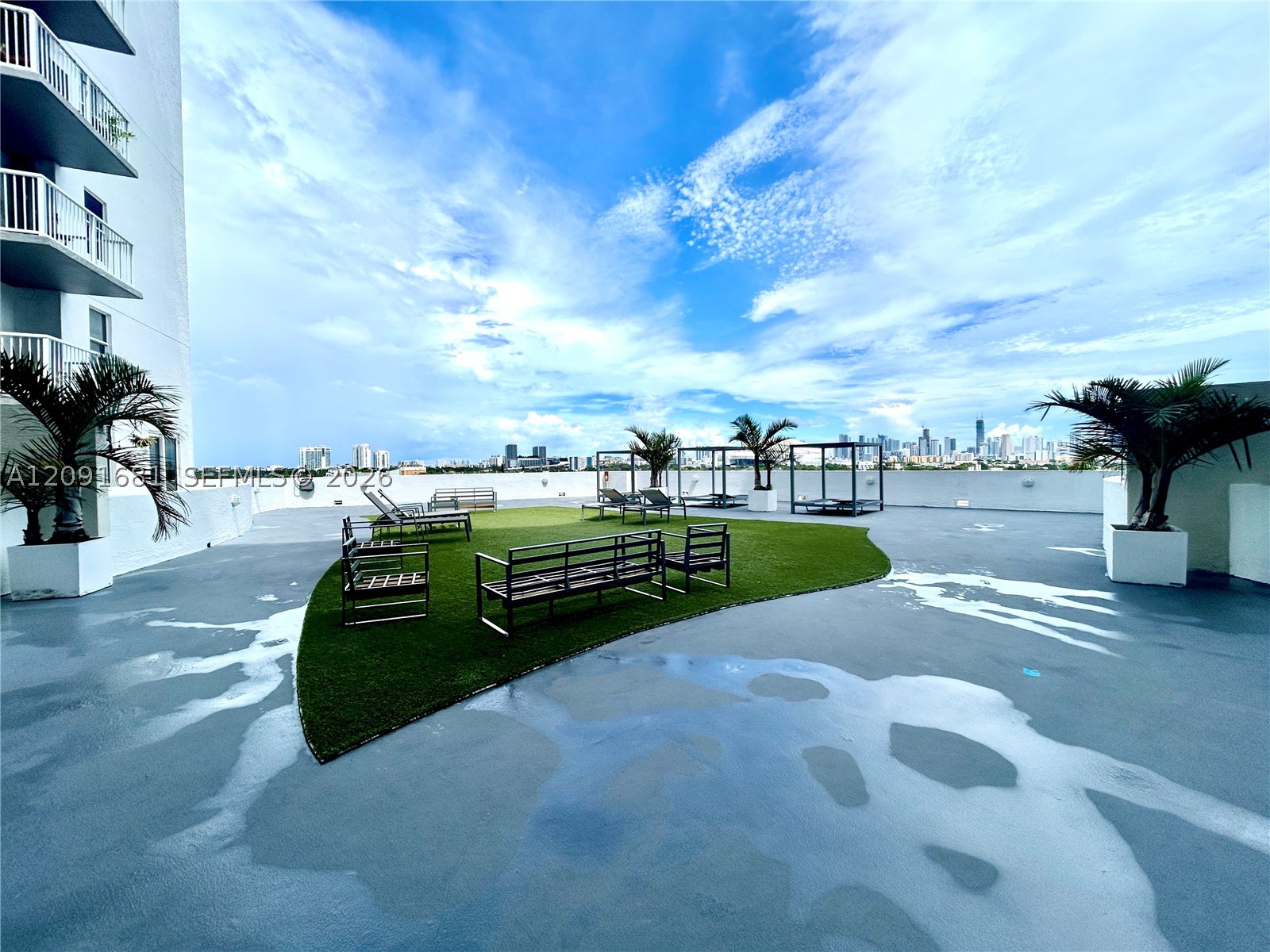 1 Glen Royal Pkwy #903, Miami FL 33125
