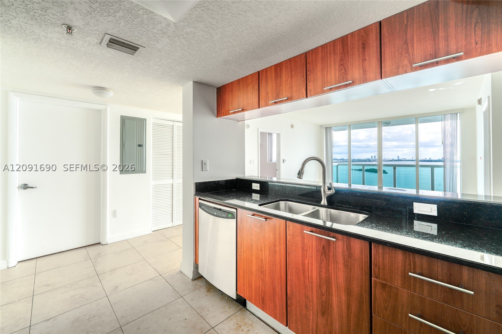 1800 N Bayshore Dr #2103, Miami FL 33132