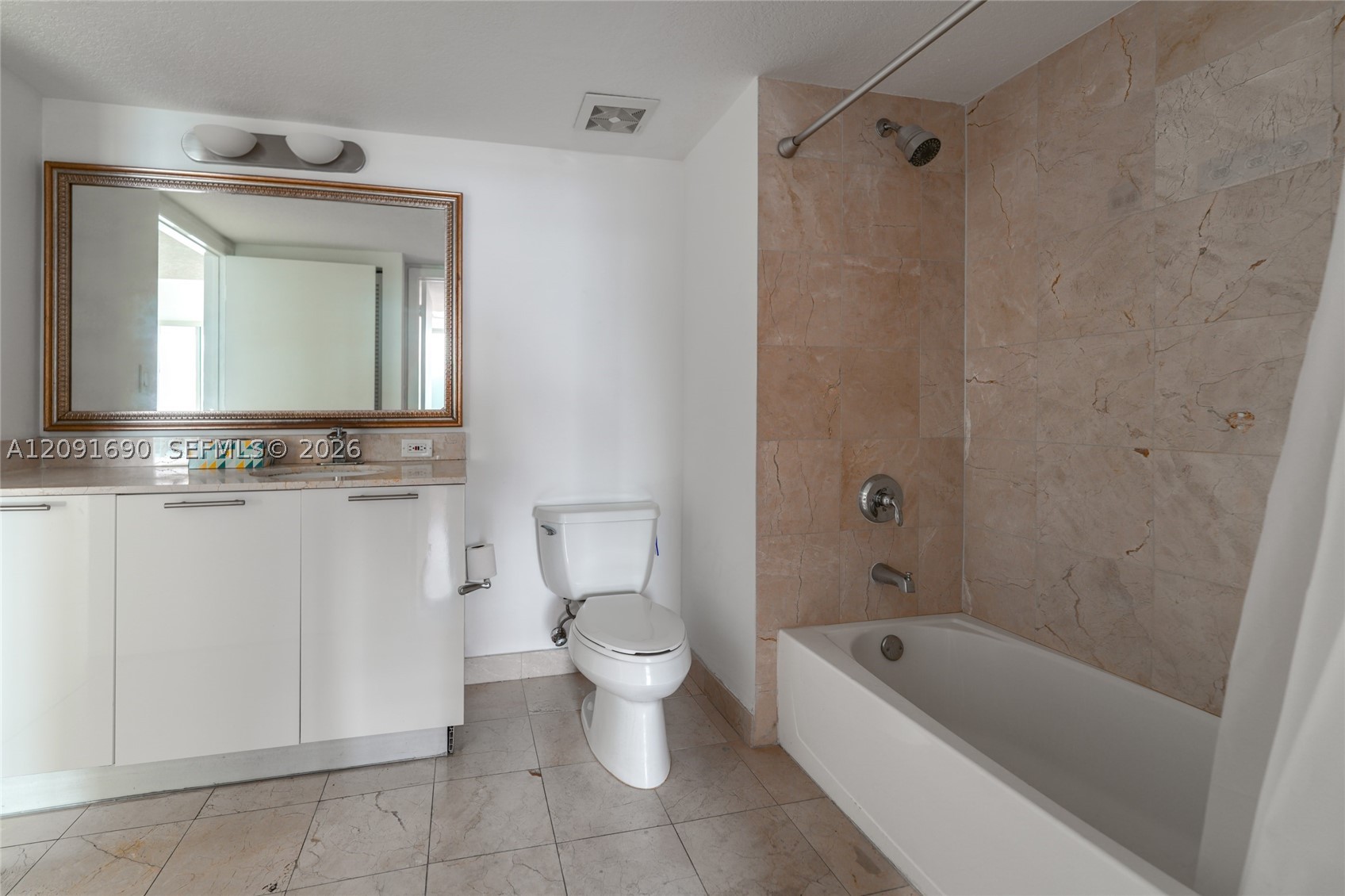 1800 N Bayshore Dr #2103, Miami FL 33132