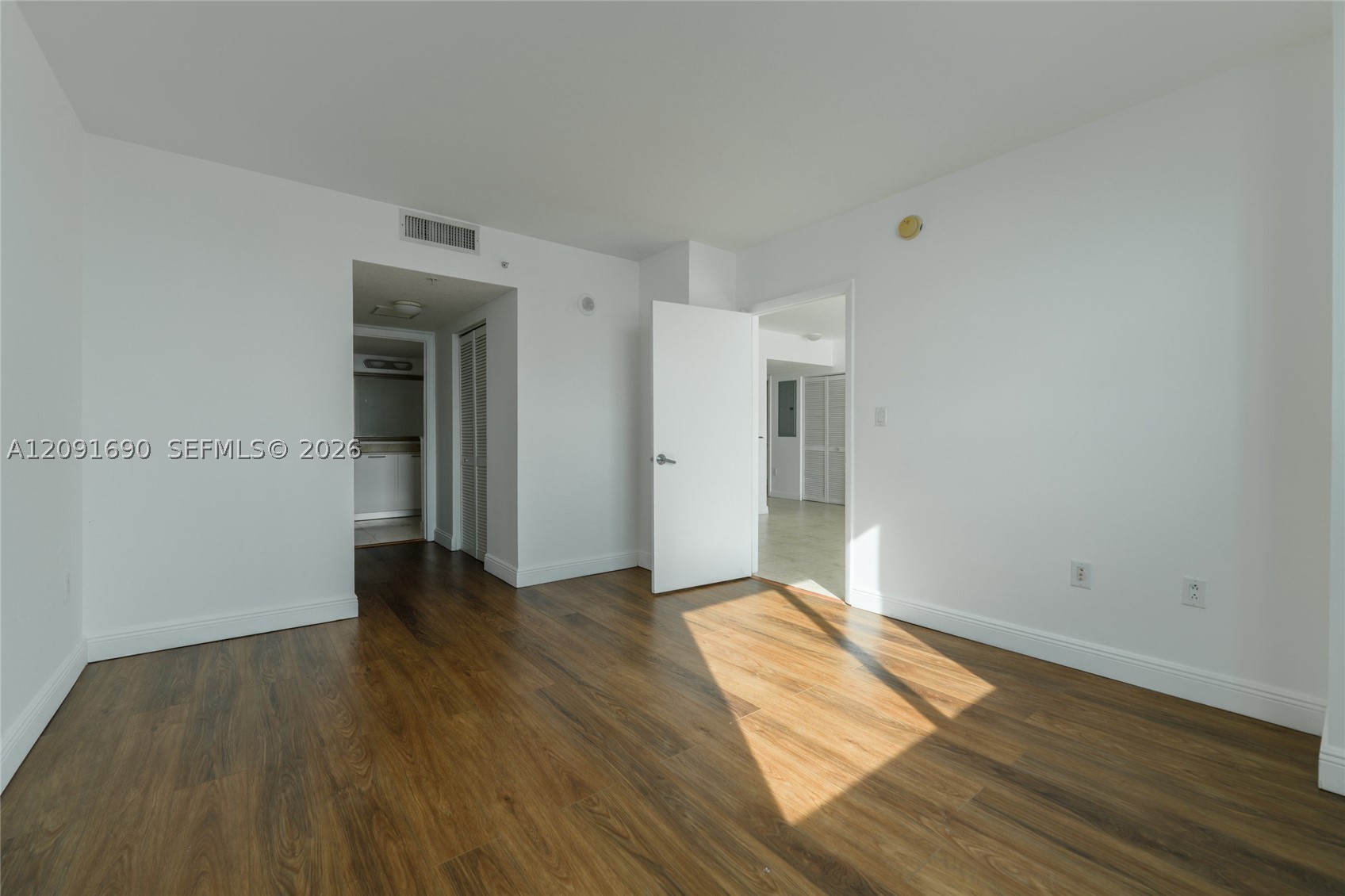 1800 N Bayshore Dr #2103, Miami FL 33132