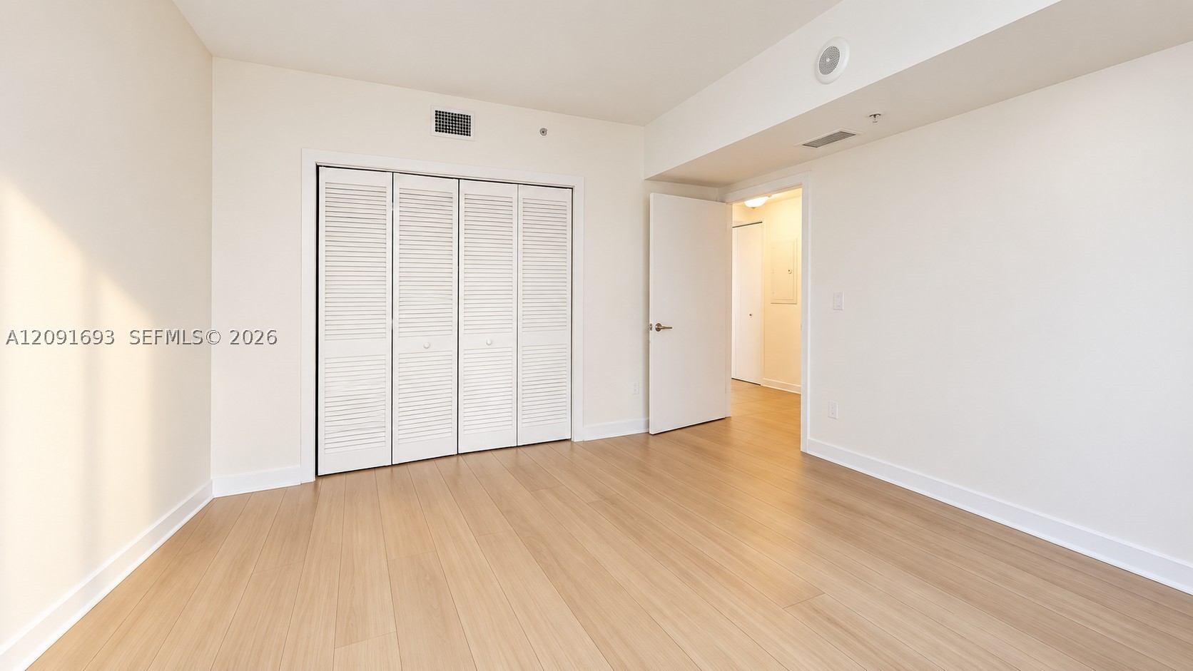 335 S Biscayne Blvd #1601, Miami FL 33131