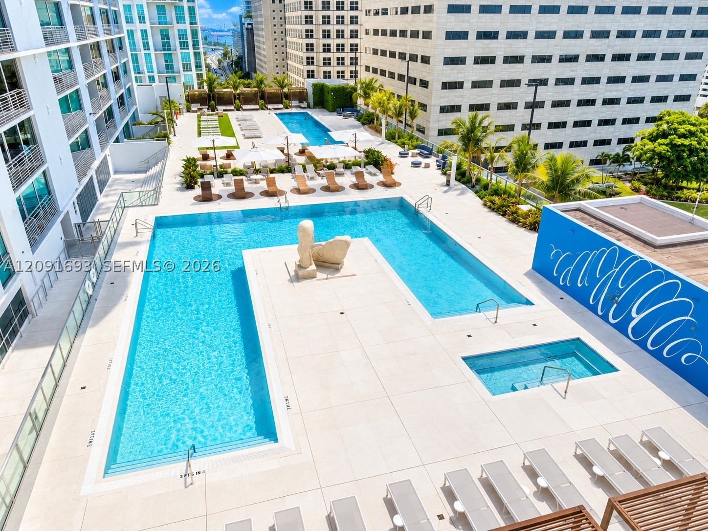 335 S Biscayne Blvd #1601, Miami FL 33131
