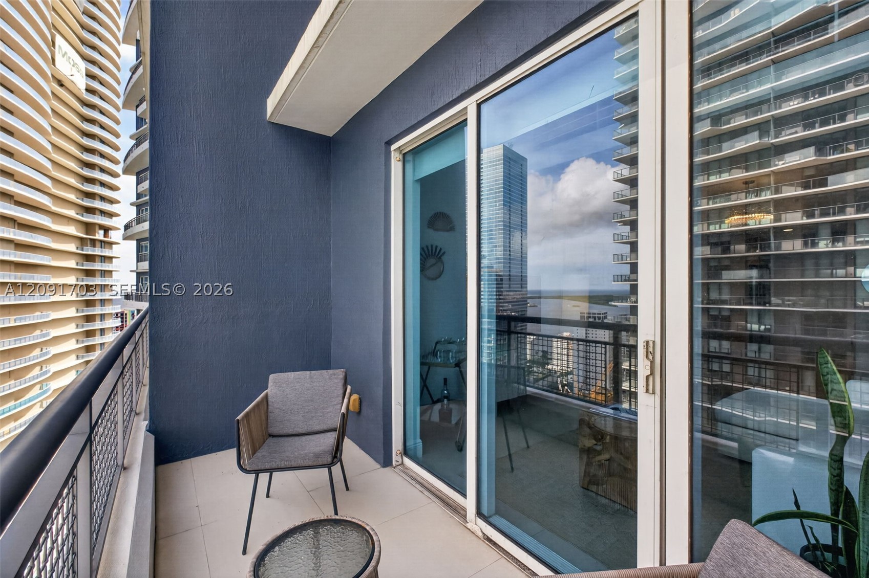 60 SW 13th St #3414, Miami FL 33130