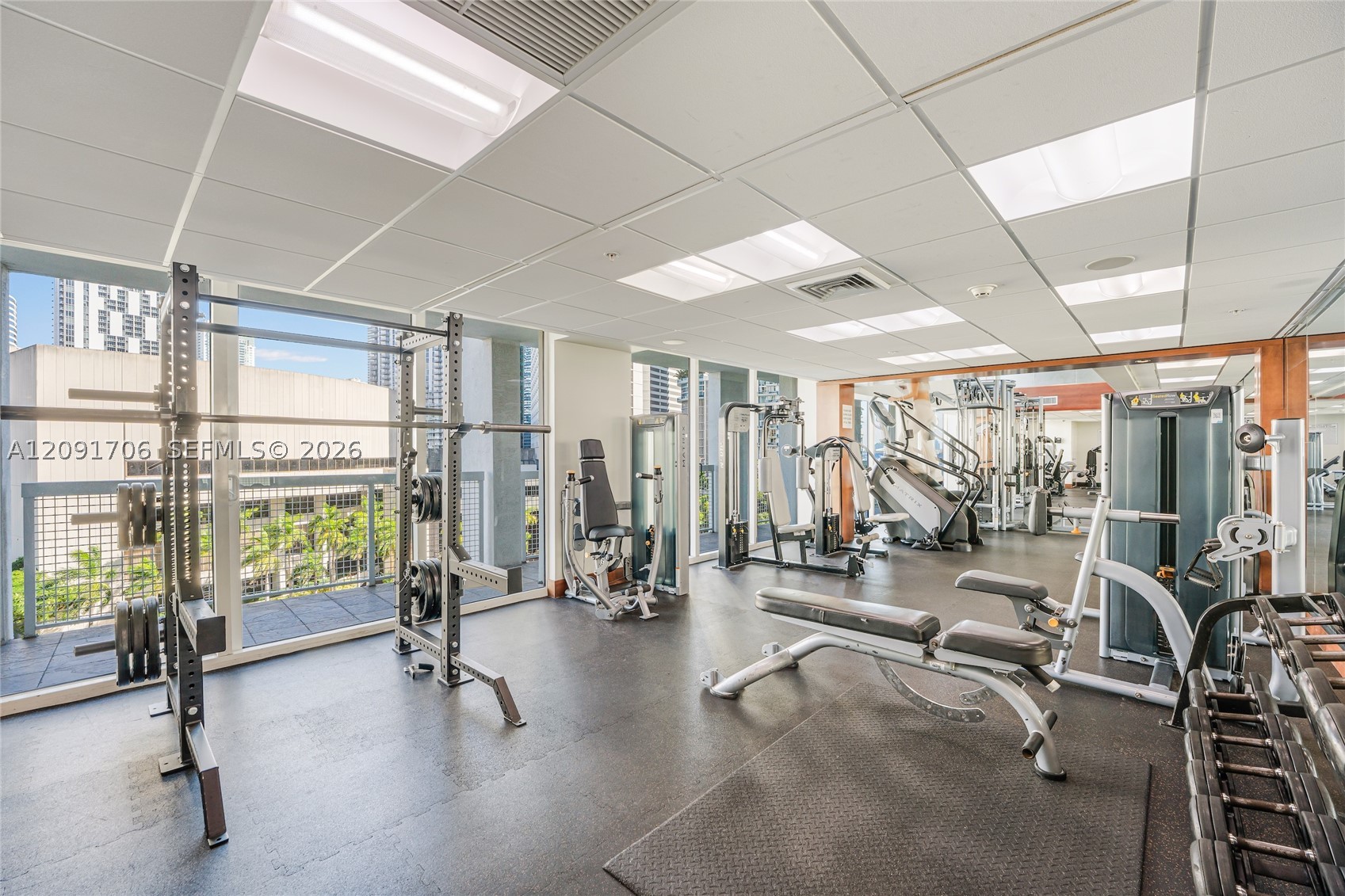 31 SE 5th St #409, Miami FL 33131