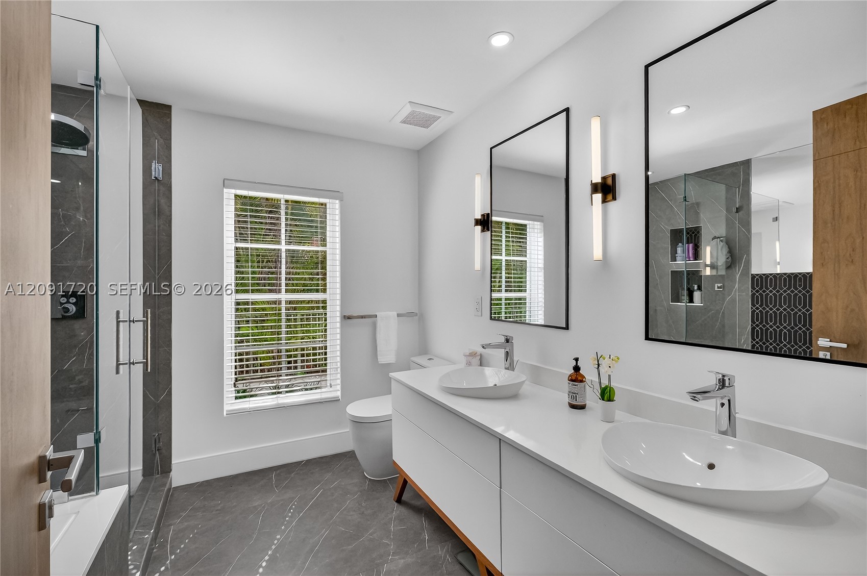 1109 Almeria Ave, Coral Gables FL 33134