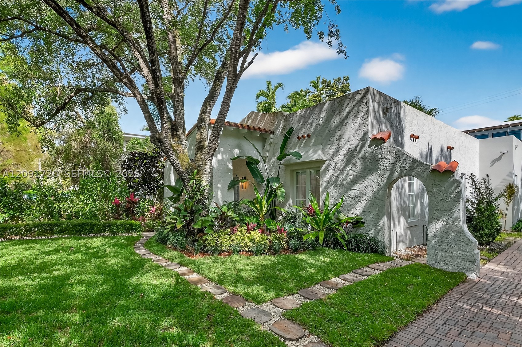 1109 Almeria Ave, Coral Gables FL 33134