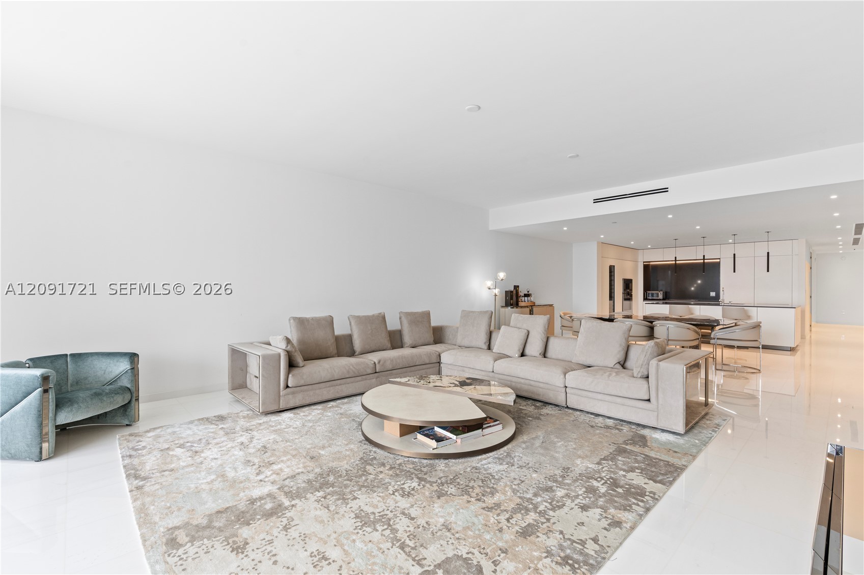 300 Biscayne Boulevard Way #3304C, Miami FL 33131