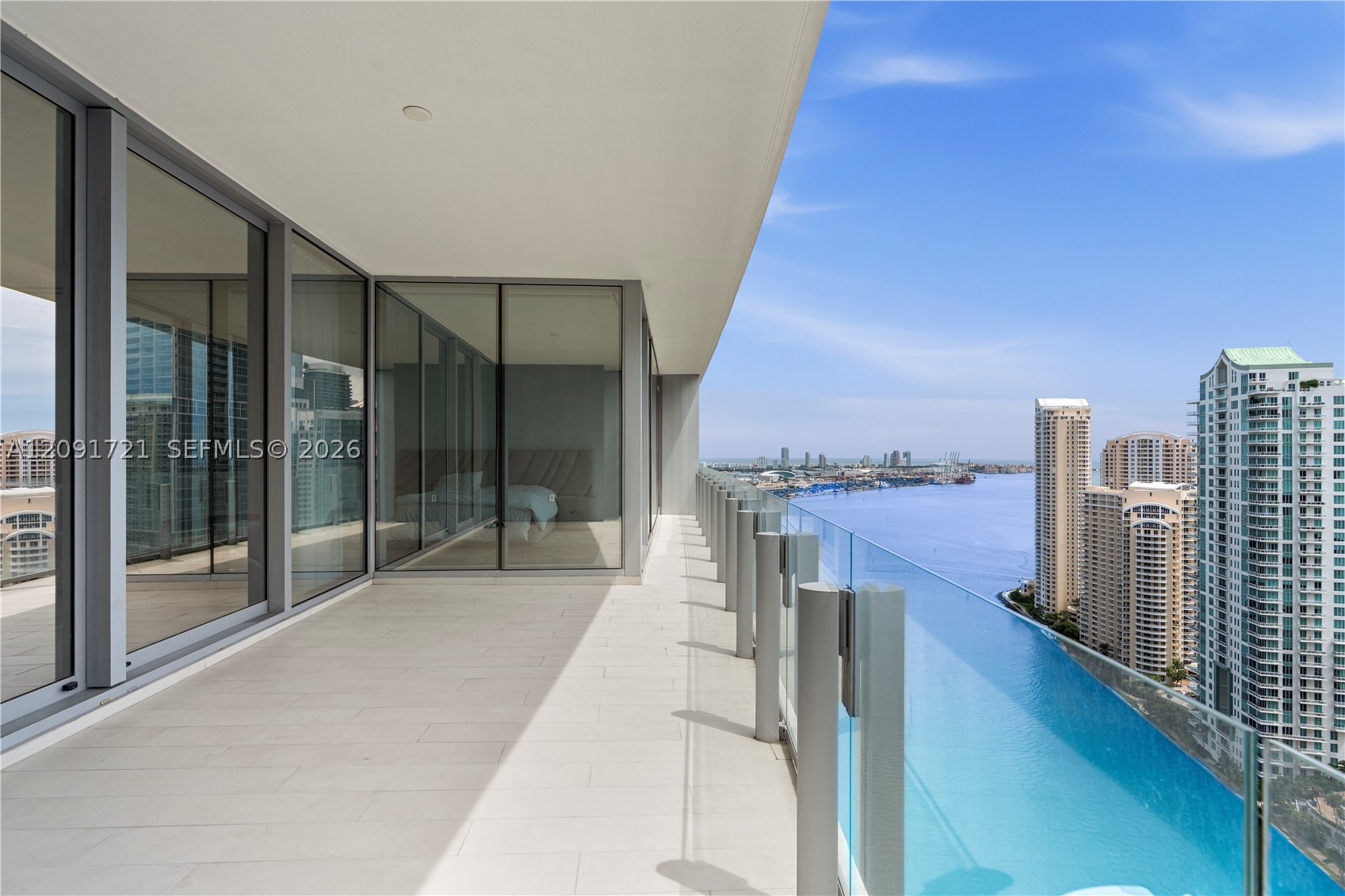 300 Biscayne Boulevard Way #3304C, Miami FL 33131