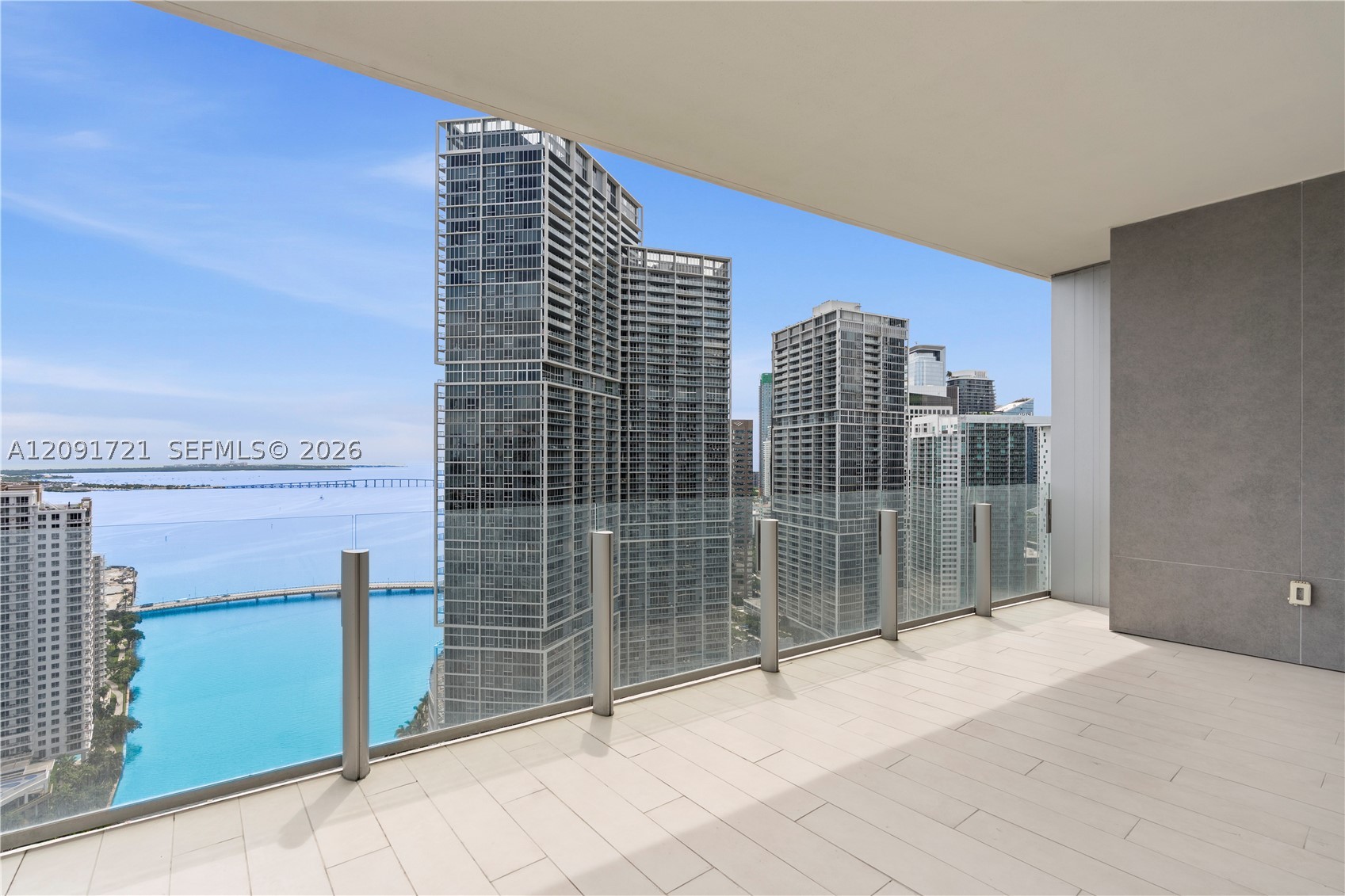 300 Biscayne Boulevard Way #3304C, Miami FL 33131