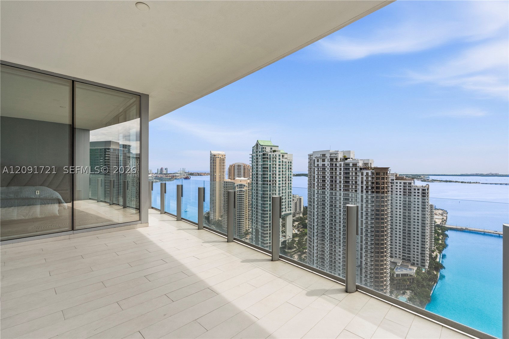 300 Biscayne Boulevard Way #3304C, Miami FL 33131