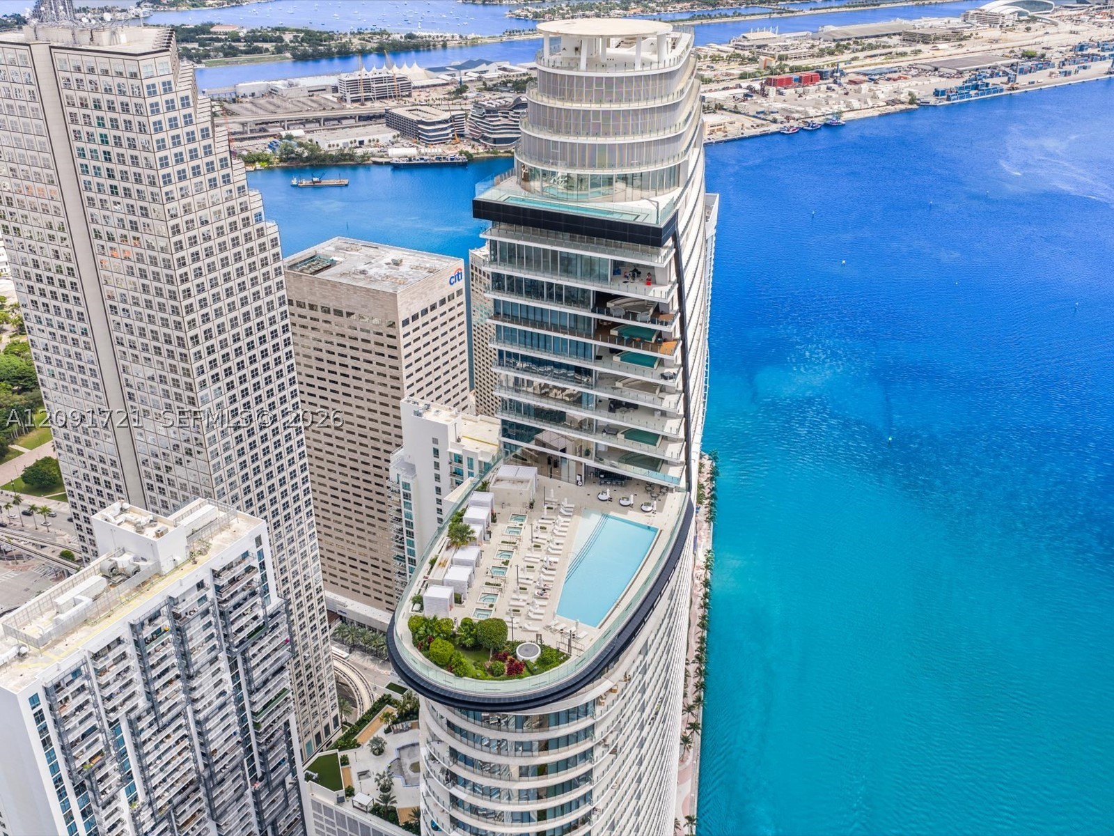 300 Biscayne Boulevard Way #3304C, Miami FL 33131