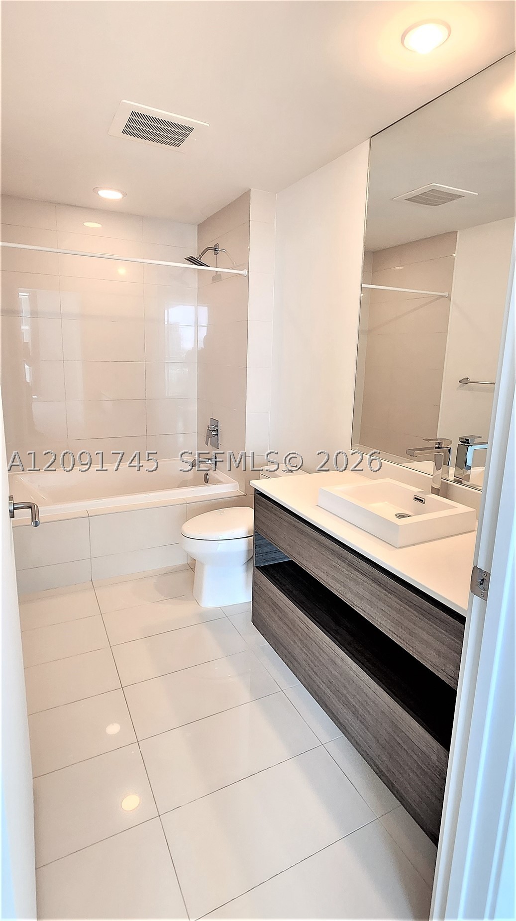 1100 S Miami Ave #1906, Miami FL 33130