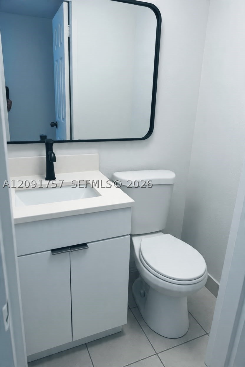 3660 NE 166th St #308, North Miami Beach FL 33160