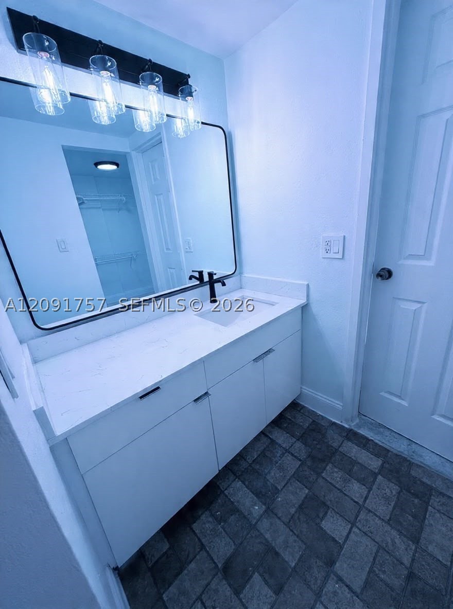 3660 NE 166th St #308, North Miami Beach FL 33160