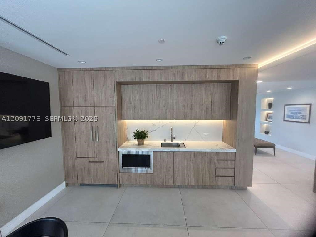 801 N VENETIAN DRIVE #202, Miami FL 33139