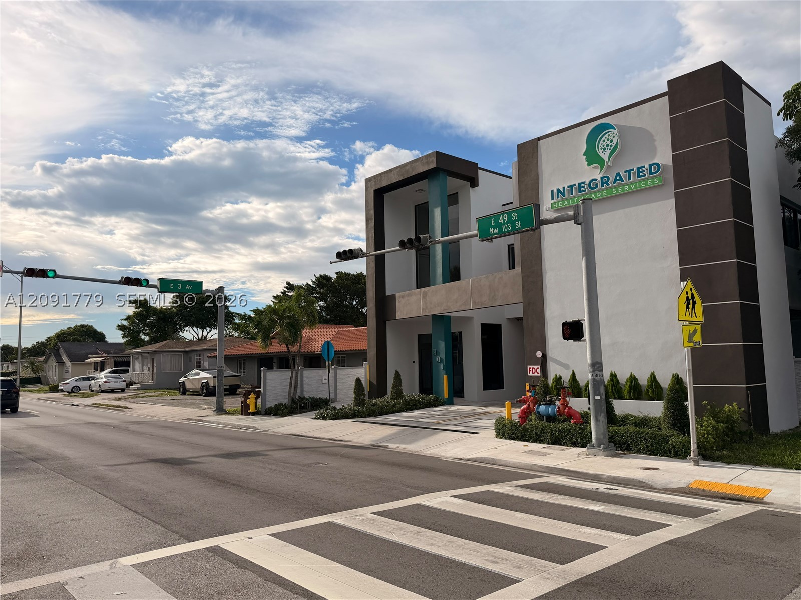 275 E 49th St, Hialeah FL 33013