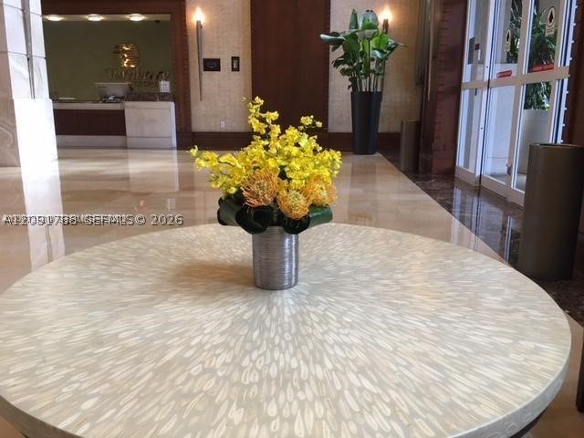19501 W Country Club Dr #2413, Aventura FL 33180