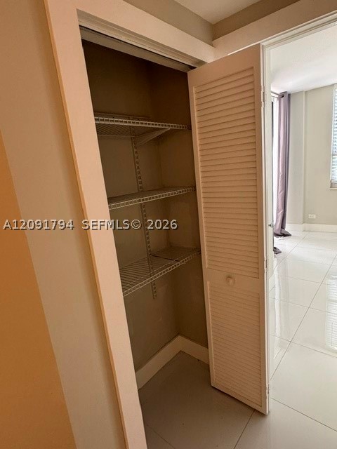 701 Brickell Key Blvd #1605, Miami FL 33131
