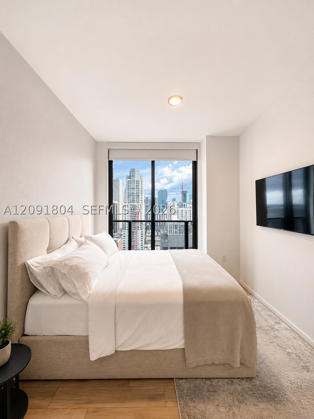 398 NE 5th St #3218, Miami FL 33132