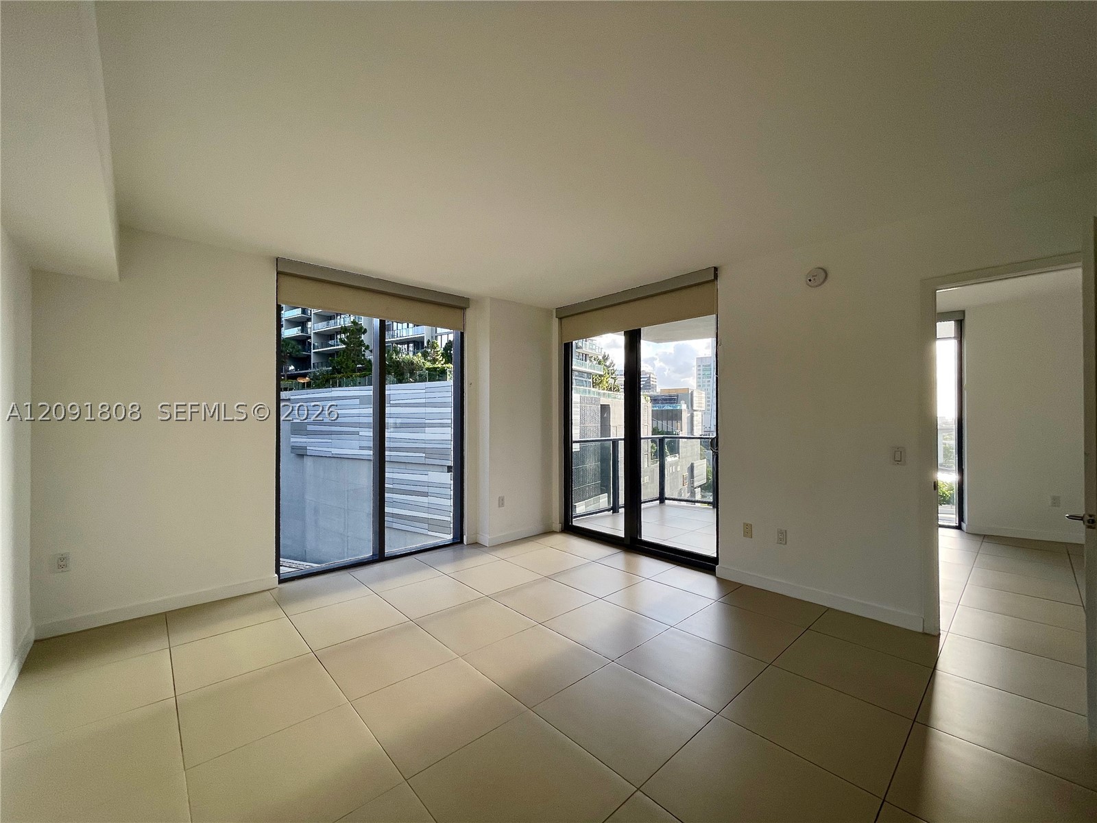 31 SE 6th St #1101, Miami FL 33131