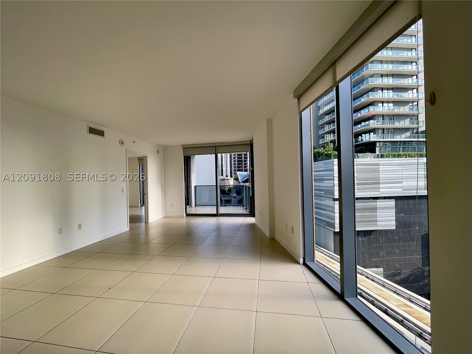 31 SE 6th St #1101, Miami FL 33131