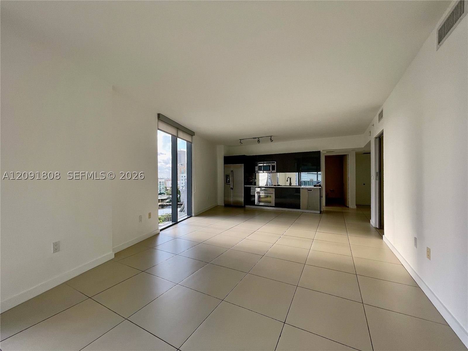 31 SE 6th St #1101, Miami FL 33131
