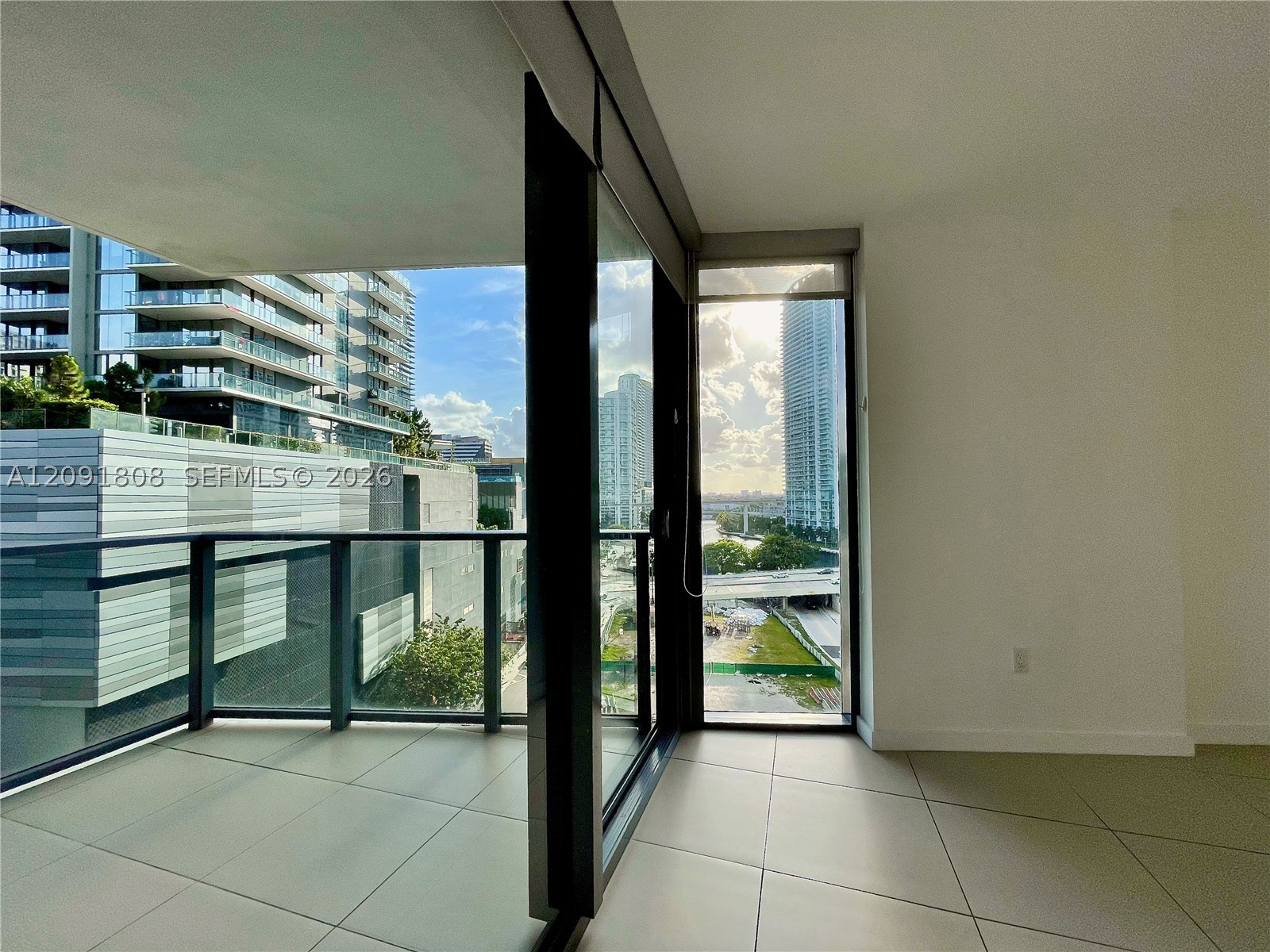 31 SE 6th St #1101, Miami FL 33131