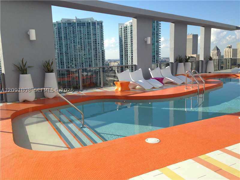 31 SE 6th St #1101, Miami FL 33131