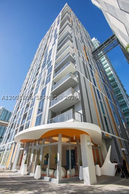 31 SE 6th St #1101, Miami FL 33131