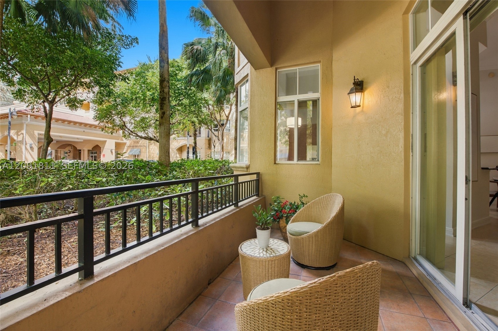 16102 Emerald Estates Dr #126, Weston FL 33331