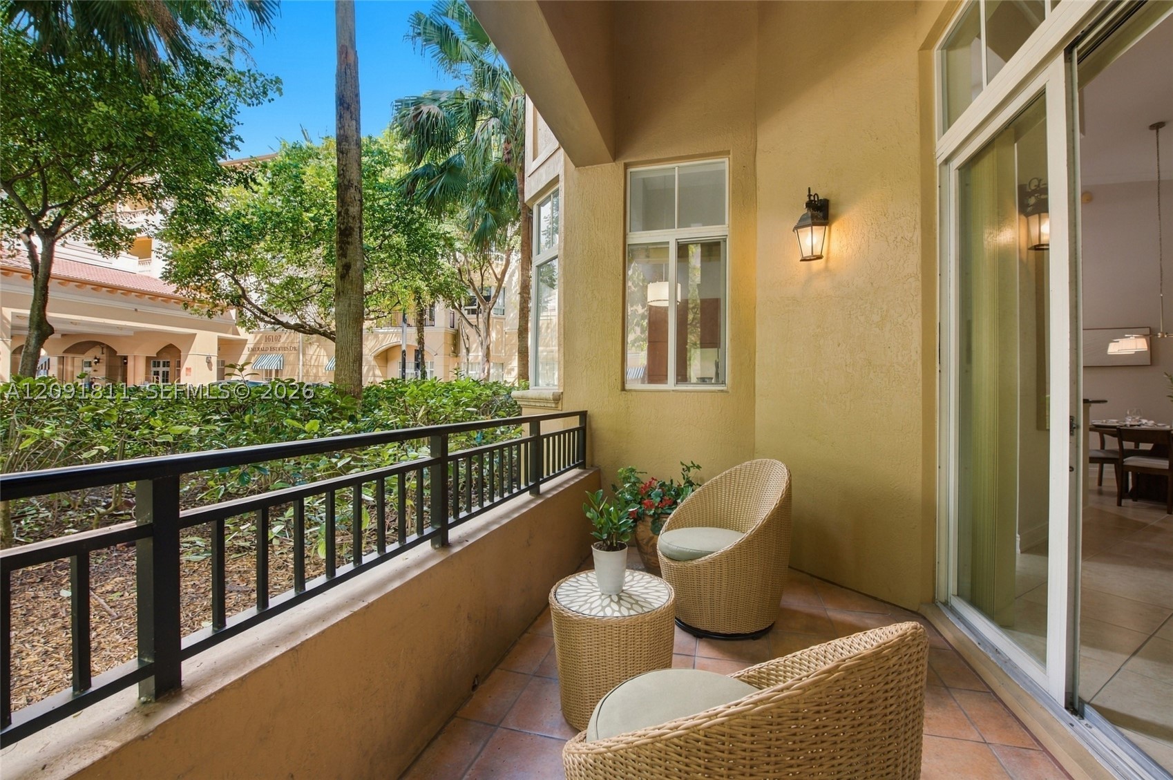 16102 Emerald Estates Dr #126, Weston FL 33331
