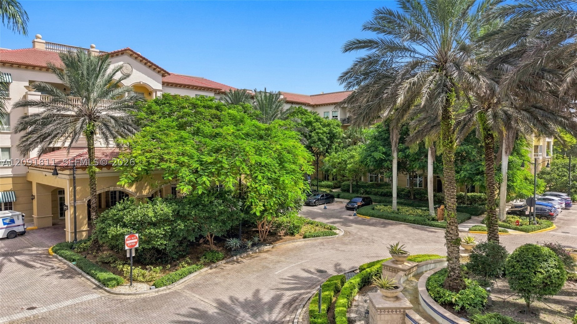 16102 Emerald Estates Dr #126, Weston FL 33331