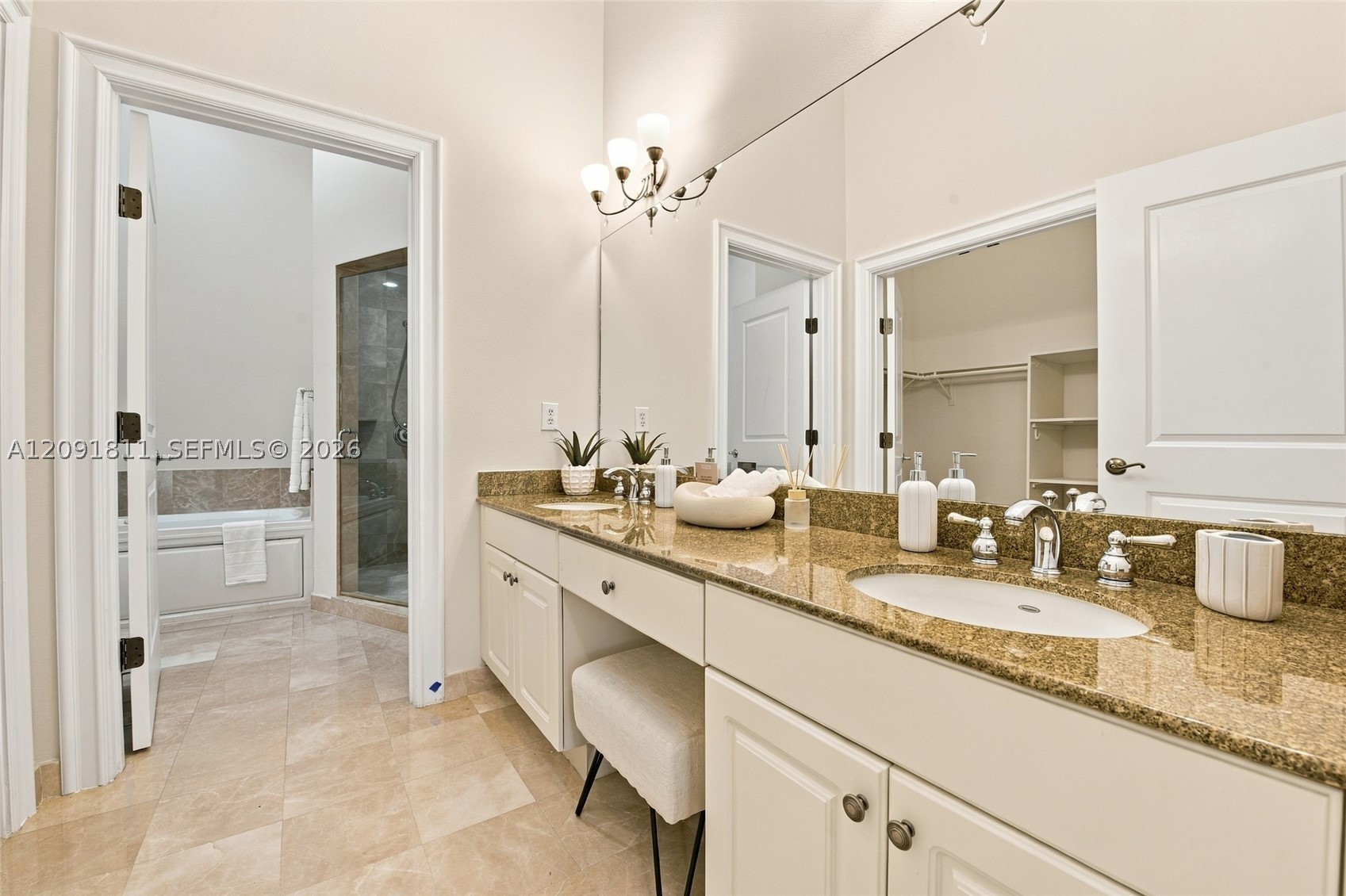 16102 Emerald Estates Dr #126, Weston FL 33331