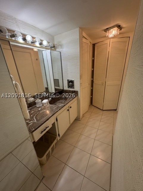 1901 Brickell Ave #B1010, Miami FL 33129