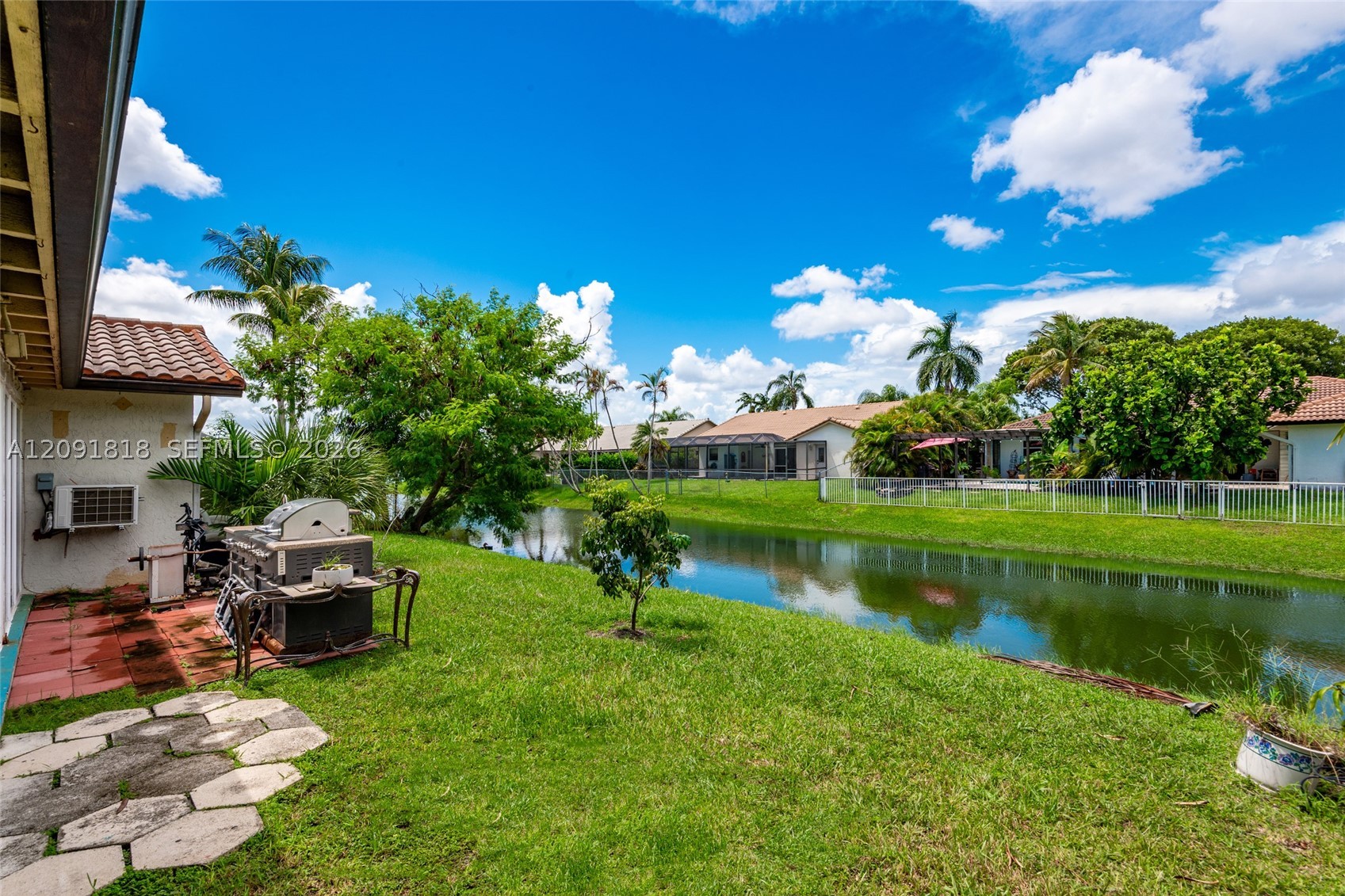 7609 Sunflower Dr, Margate FL 33063