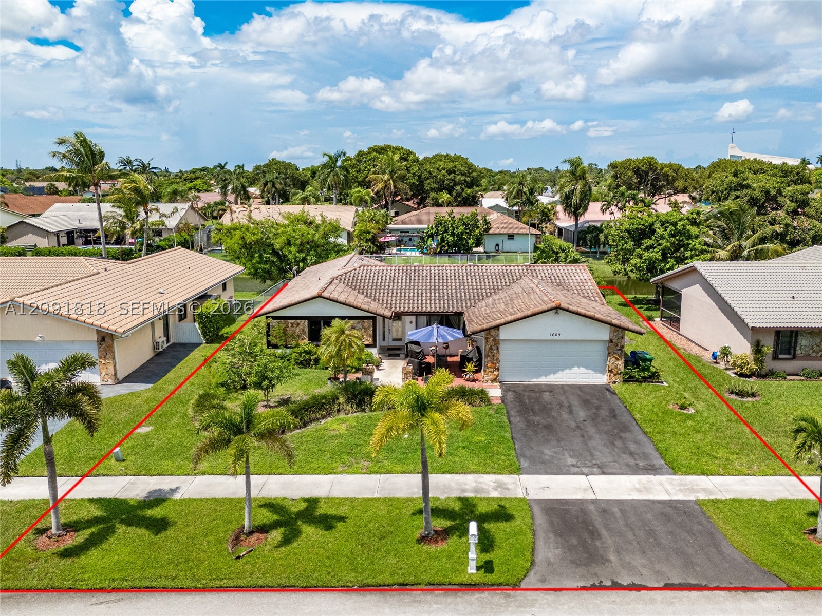 7609 Sunflower Dr, Margate FL 33063